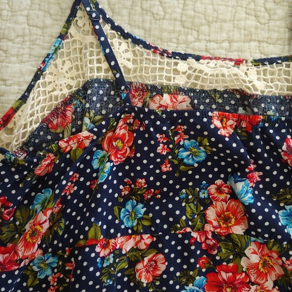 Almost Famous Tank Top, Women's Size L, Navy Blue/Polka Dot/Floral/Cream Crochet - Picture 6 of 7